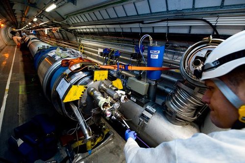 ����ǿ�Ӷ�ײ�������� ̽Ѱ<a href=http://www.xinjiewang.com/zhouyiyanjiu/3/ target=_blank class=infotextkey>����</a>&ldquo;�ϵ�����&rdquo;